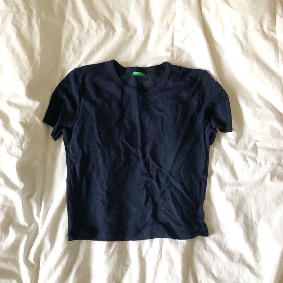 UNITED COLOURS OF BENETTON NAVY CROP TOP - Picture 2 of 5